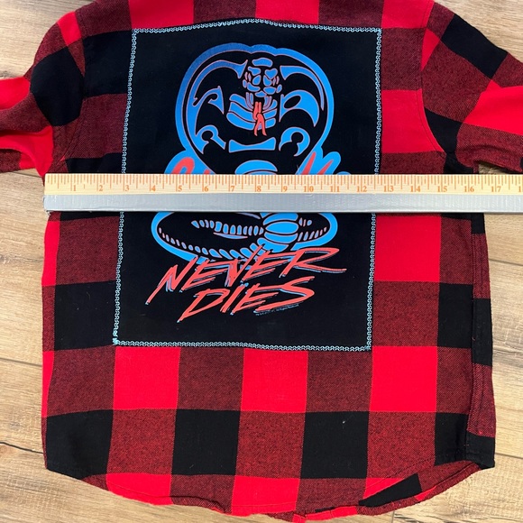 UPCYCLED YOUTH OOAK HANDCRAFTED COBRA KAI FLANNEL BUTTON SHIRT SIZE 8 - Picture 7 of 11